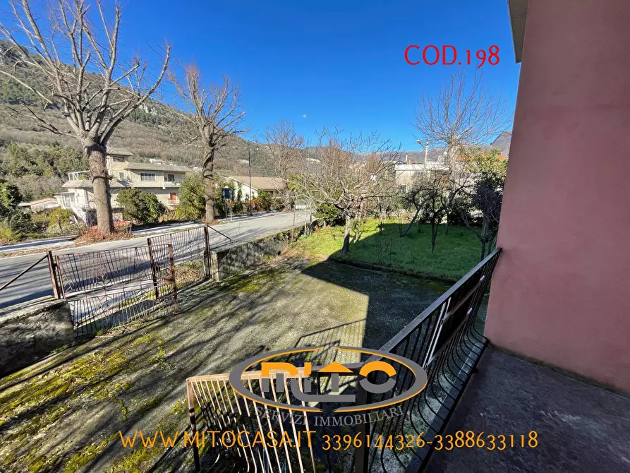 Immagine 3 di Casa indipendente in vendita  in VIA VENEZIA a Telese Terme