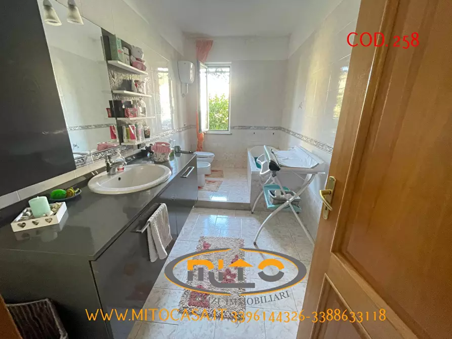 Immagine 21 di Appartamento in vendita  a Telese Terme