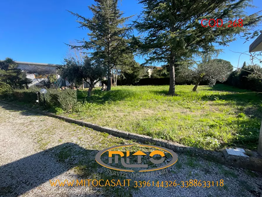 Immagine 4 di Villa in vendita  in telese GRANDE HOTEL a Telese Terme