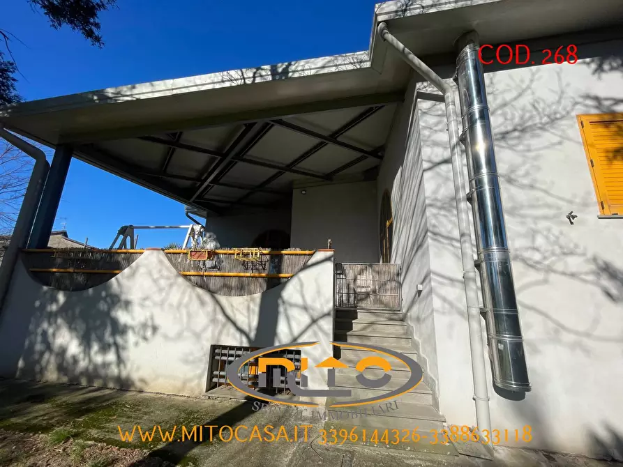 Immagine 17 di Villa in vendita  in telese GRANDE HOTEL a Telese Terme