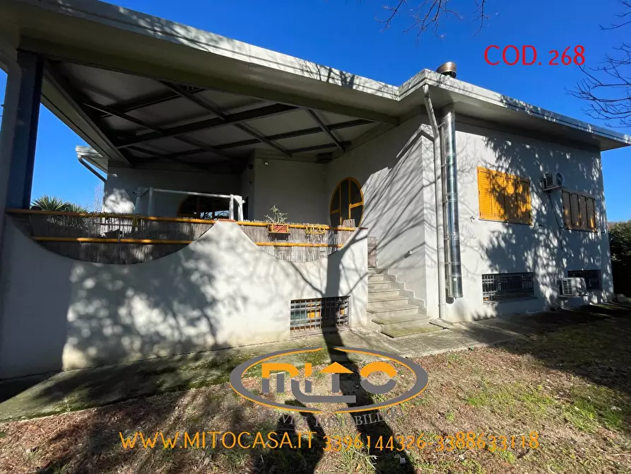 Immagine 21 di Villa in vendita  in telese GRANDE HOTEL a Telese Terme