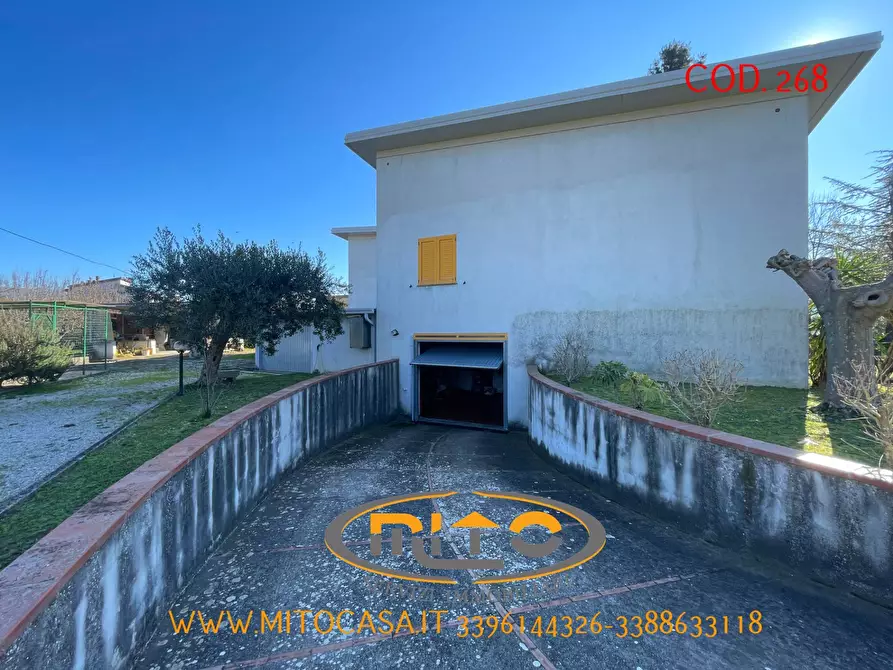 Immagine 26 di Villa in vendita  in telese GRANDE HOTEL a Telese Terme