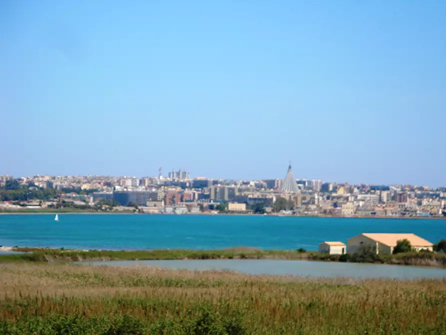 Immagine 2 di Villa in vendita  in Via Lido sacramento a Siracusa