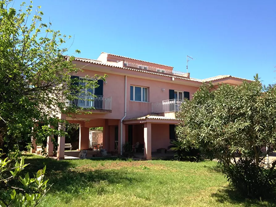 Immagine 3 di Villa in vendita  in Via Lido sacramento a Siracusa