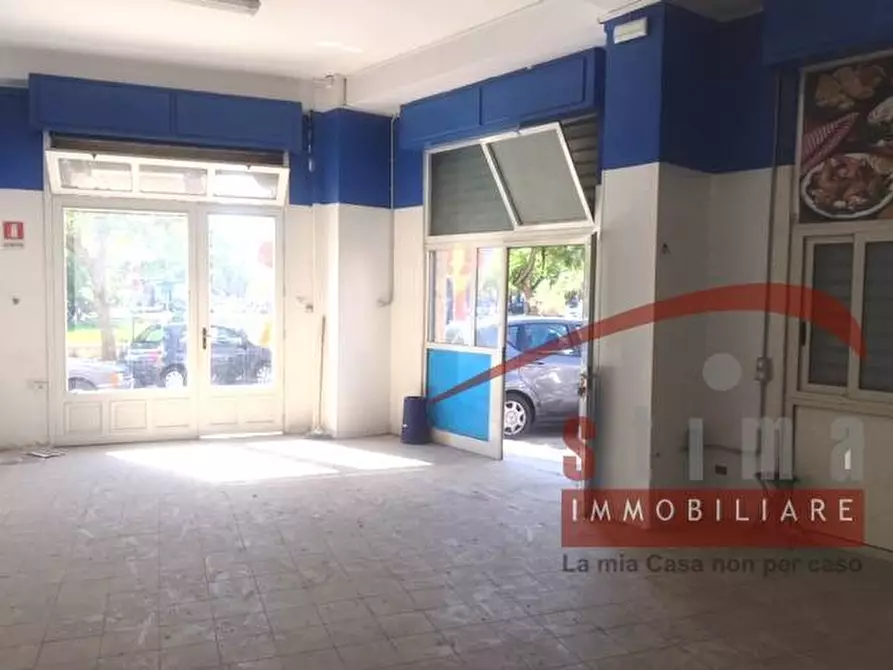 Immagine 2 di Locale commerciale in vendita  in largo leonardo da vinci a Siracusa