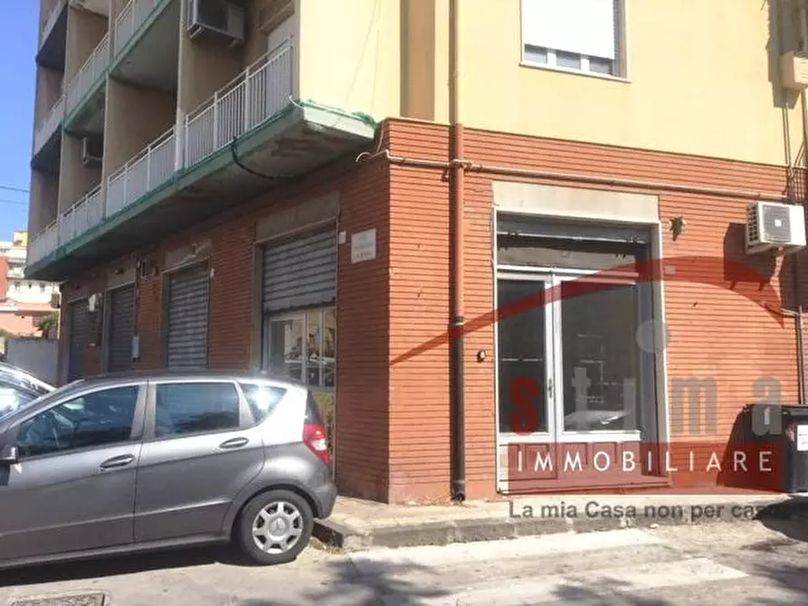 Immagine 1 di Locale commerciale in vendita  in largo leonardo da vinci a Siracusa
