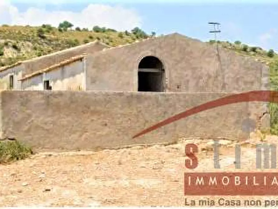 Immagine 2 di Rustico / casale in vendita  a Noto