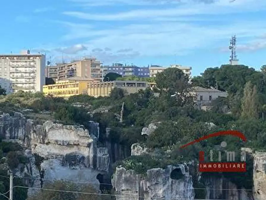Immagine 2 di Appartamento in vendita  in via augusto von platen a Siracusa