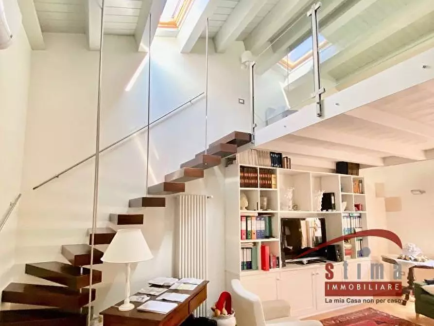 Immagine 2 di Appartamento in vendita  in via Roma a Siracusa