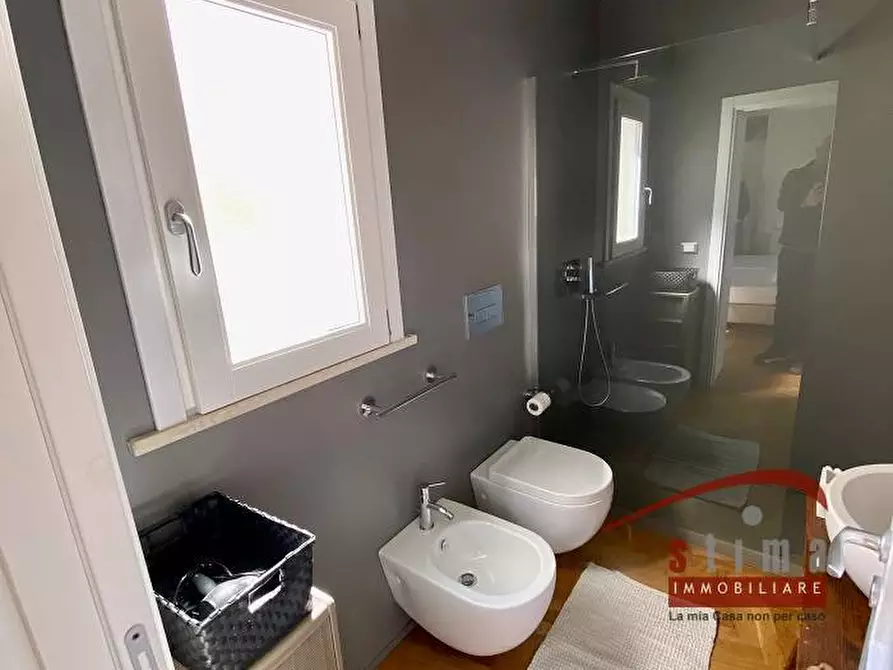 Immagine 7 di Appartamento in vendita  in via Roma a Siracusa