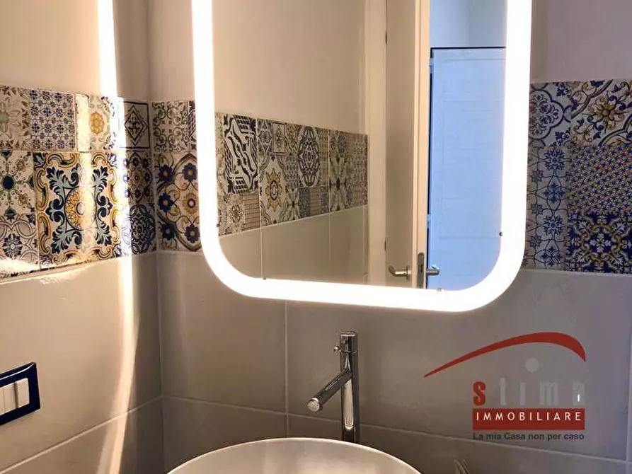 Immagine 18 di Casa vacanze in vendita  in Via Luigi Cadorna a Siracusa