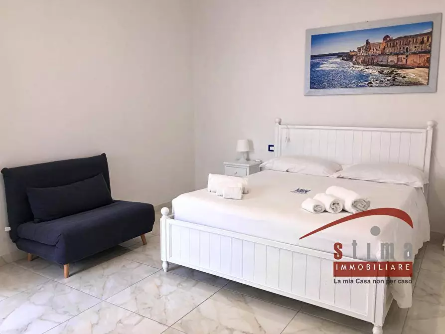 Immagine 6 di Casa vacanze in vendita  in Via Luigi Cadorna a Siracusa