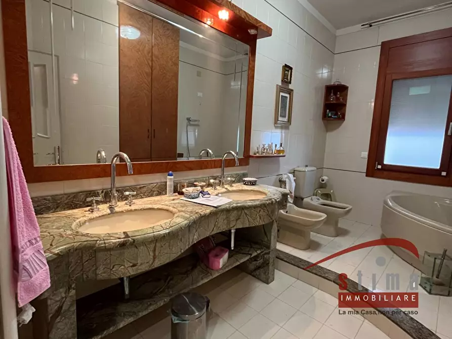 Immagine 12 di Appartamento in vendita  in via Freud a Siracusa