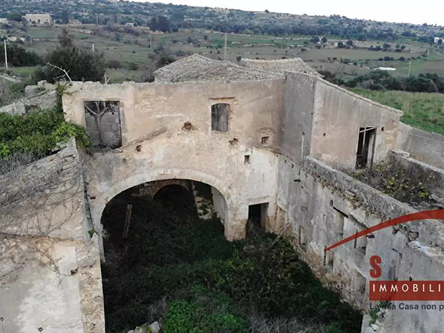 Immagine 4 di Rustico / casale in vendita  in strada tremilia a Siracusa