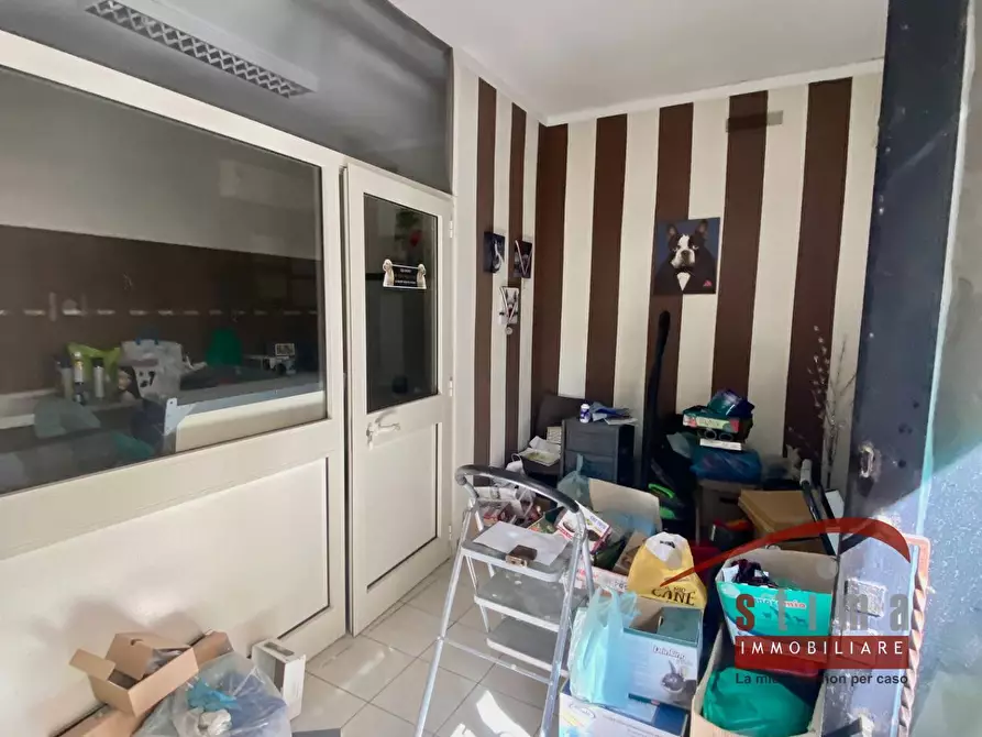 Immagine 3 di Locale commerciale in vendita  in della dogana a Siracusa