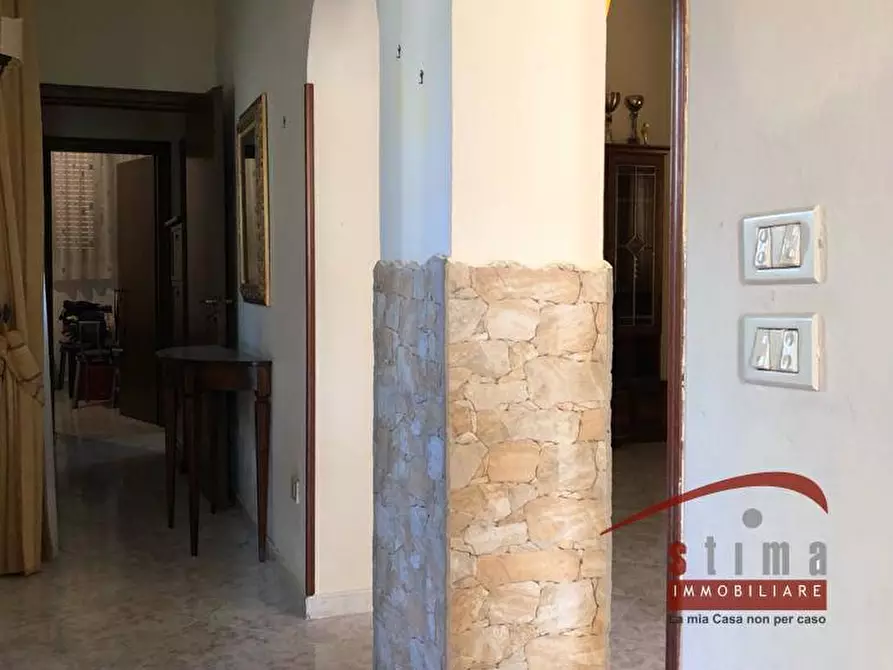 Immagine 5 di Villa in vendita  in Via Grottasanta a Siracusa
