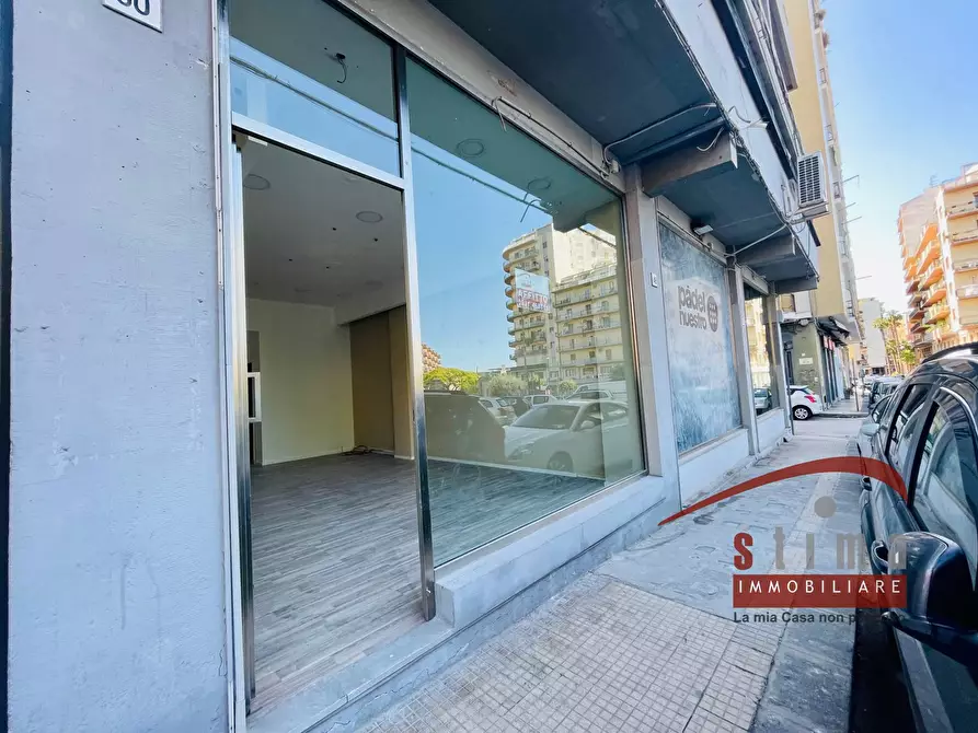 Immagine 16 di Locale commerciale in affitto  in via tevere a Siracusa