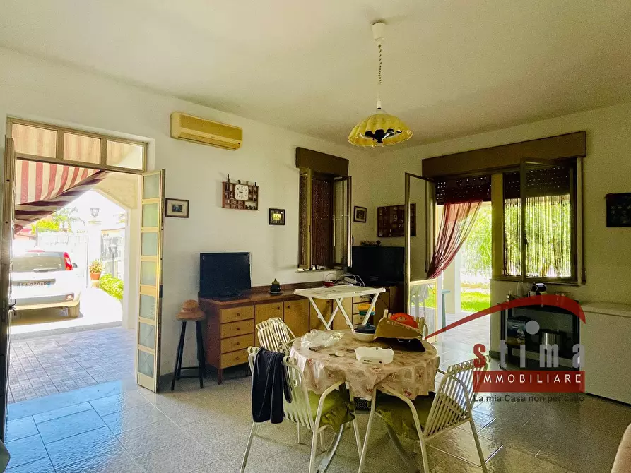 Immagine 6 di Villa in vendita  in via blanco a Siracusa