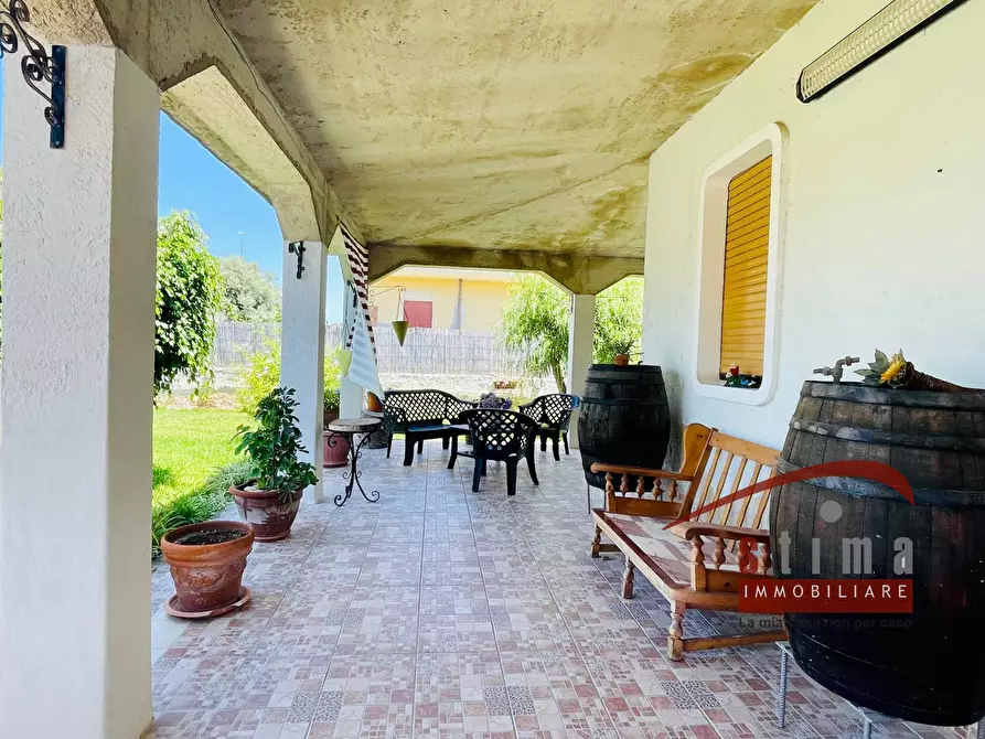Immagine 2 di Villa in vendita  in via blanco a Siracusa