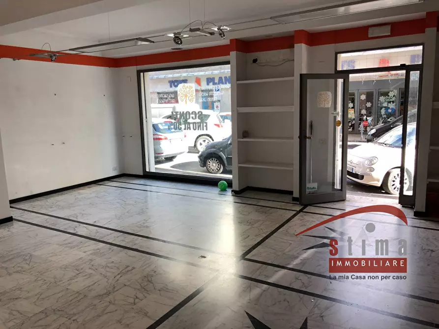 Immagine 4 di Locale commerciale in vendita  in tevere a Siracusa