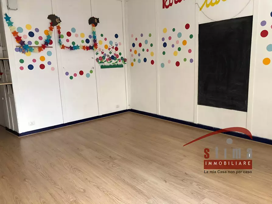 Immagine 5 di Locale commerciale in vendita  in tevere a Siracusa