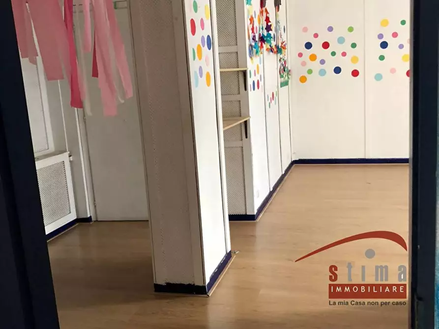 Immagine 8 di Locale commerciale in vendita  in tevere a Siracusa