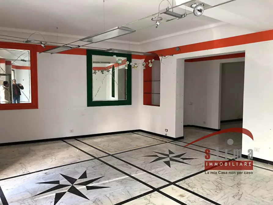 Immagine 9 di Locale commerciale in vendita  in tevere a Siracusa