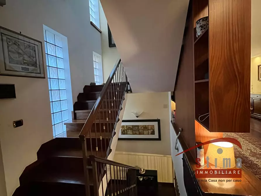 Immagine 16 di Villa in vendita  in Traversa Sinerchia a Siracusa