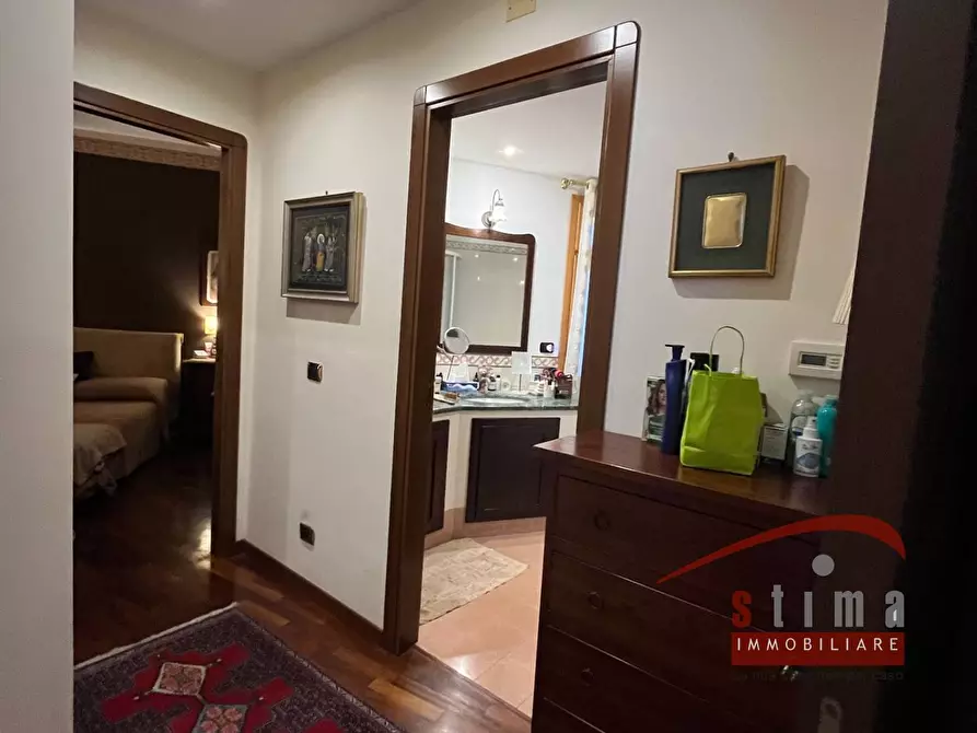 Immagine 25 di Villa in vendita  in Traversa Sinerchia a Siracusa