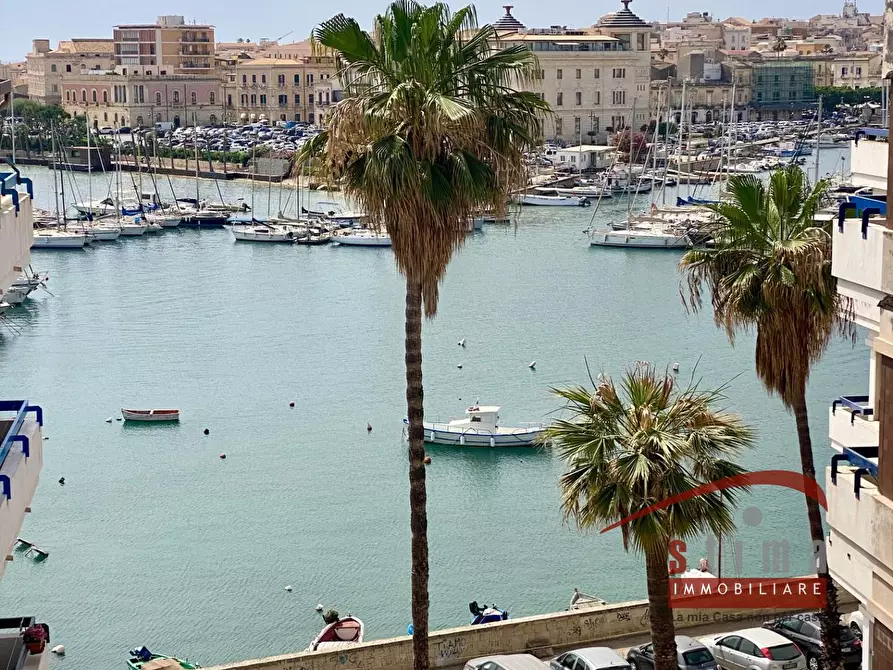 Immagine 5 di Appartamento in vendita  in Via dell'Arsenale a Siracusa