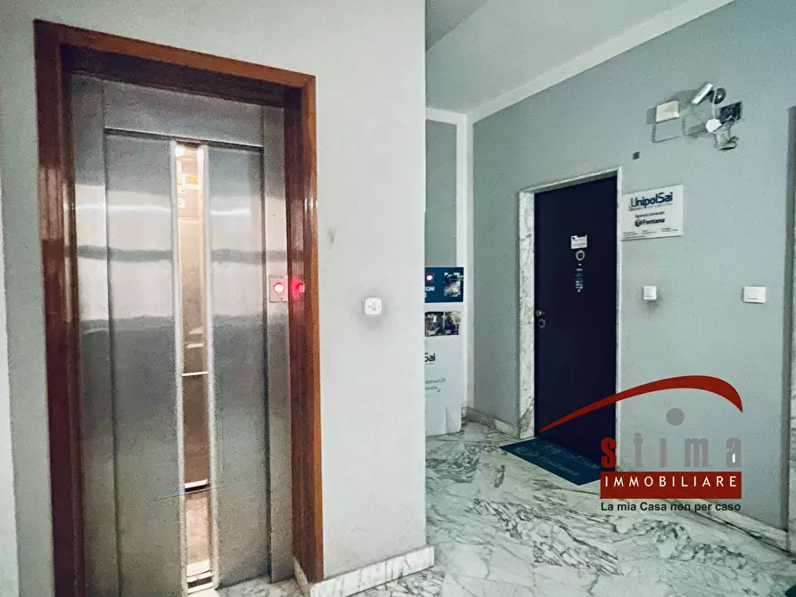 Immagine 12 di Ufficio in affitto  in VIA AUGUSTA a Siracusa