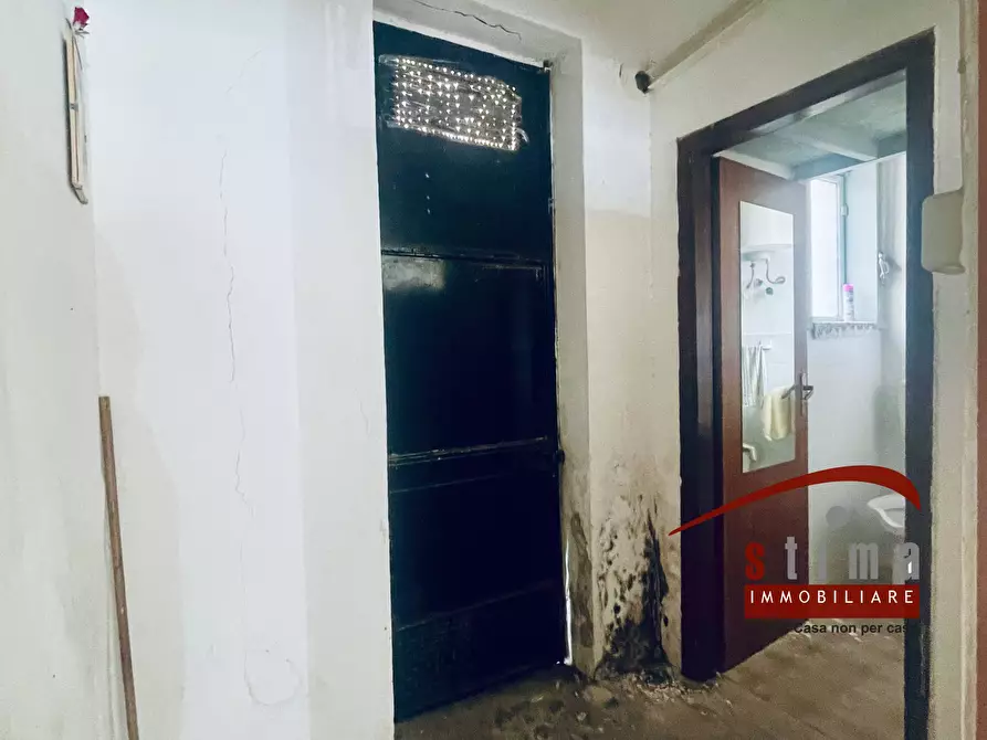 Immagine 6 di Locale commerciale in vendita  in VIA ALESSANDRO SPECCHI a Siracusa