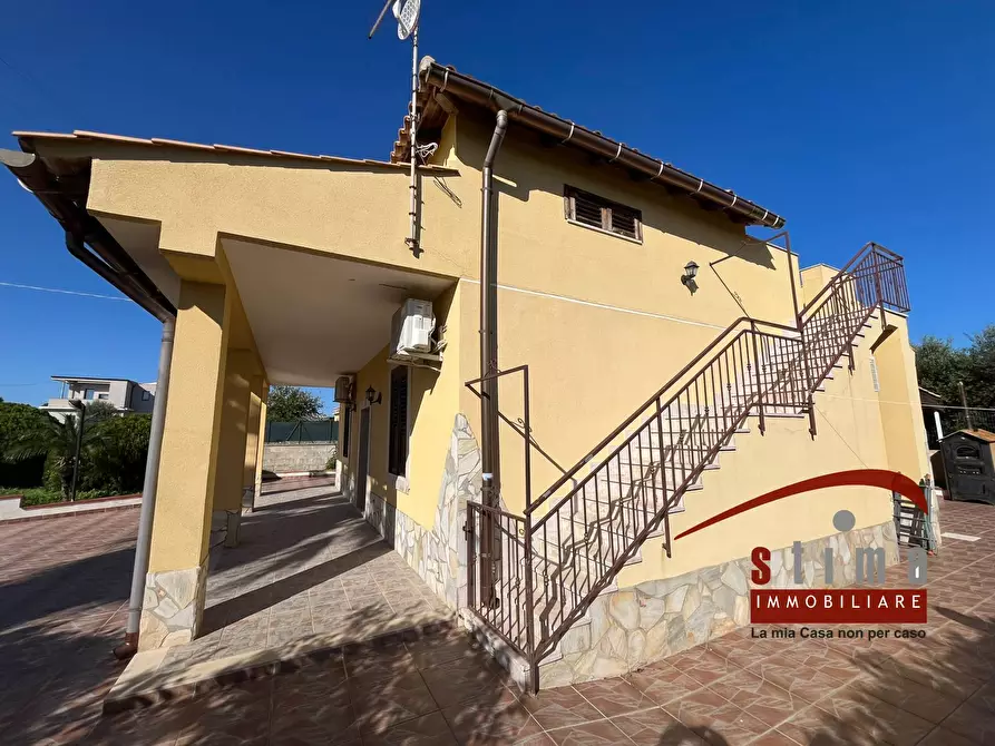 Immagine 25 di Villa in vendita  in via del berillio a Siracusa