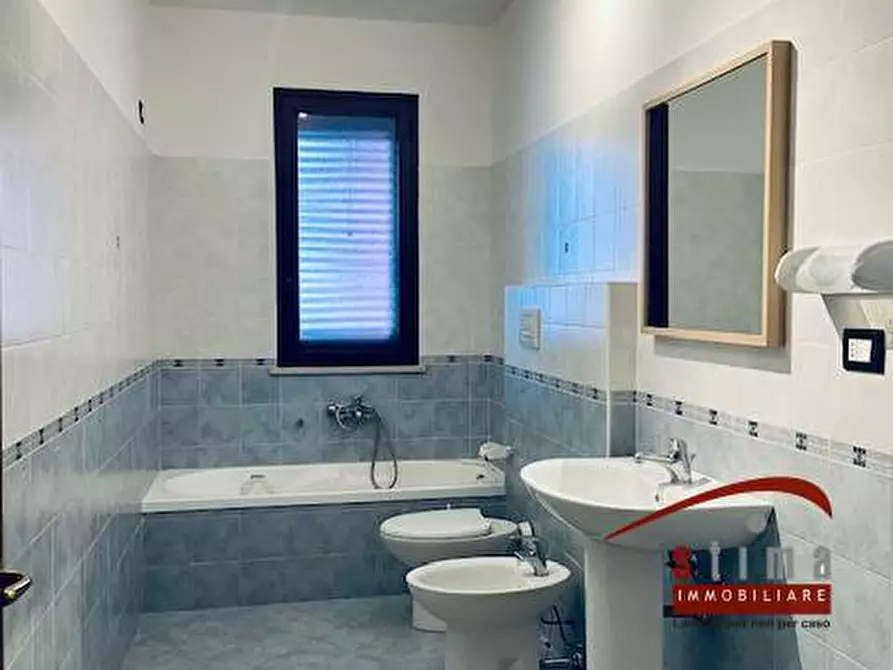 Immagine 20 di Ufficio in affitto  in via panico a Siracusa