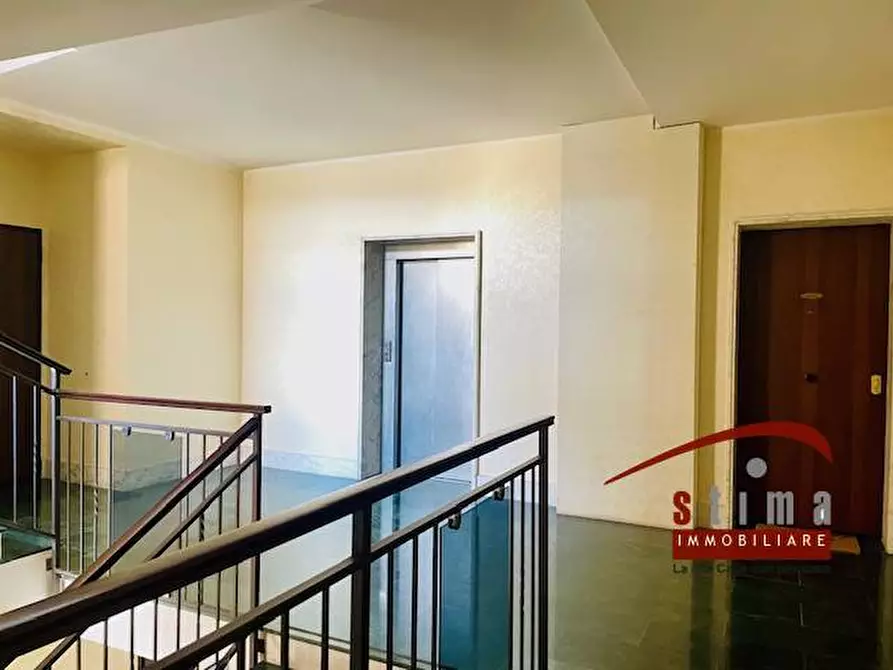 Immagine 28 di Ufficio in affitto  in via panico a Siracusa