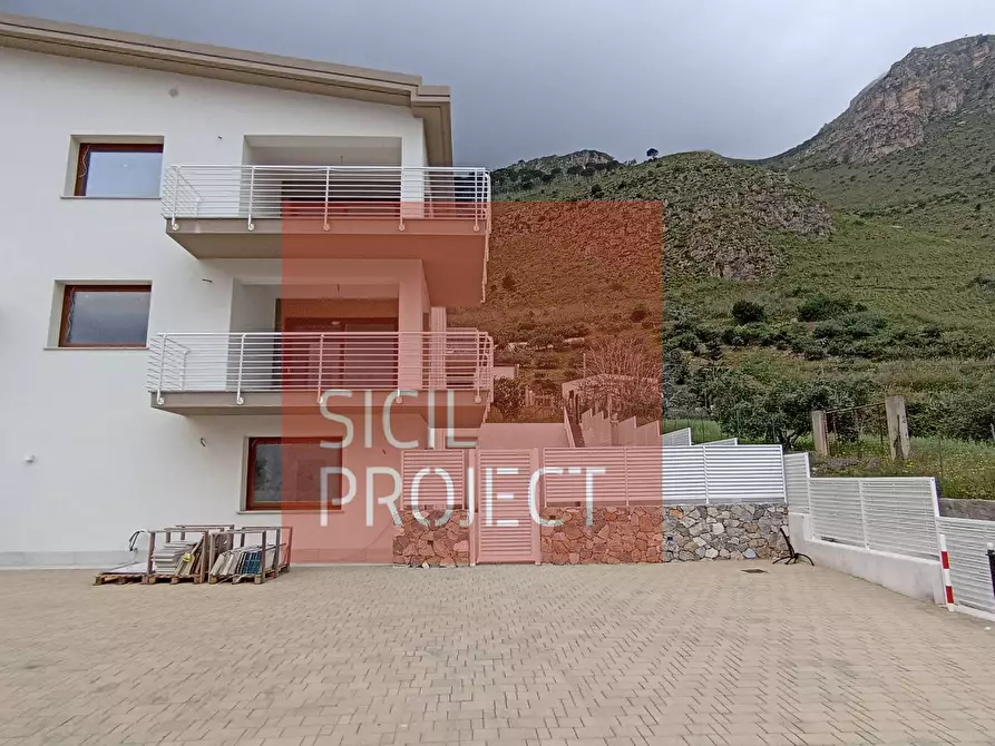 Immagine 3 di Appartamento in vendita  in bocca della carrubba a Castellammare Del Golfo