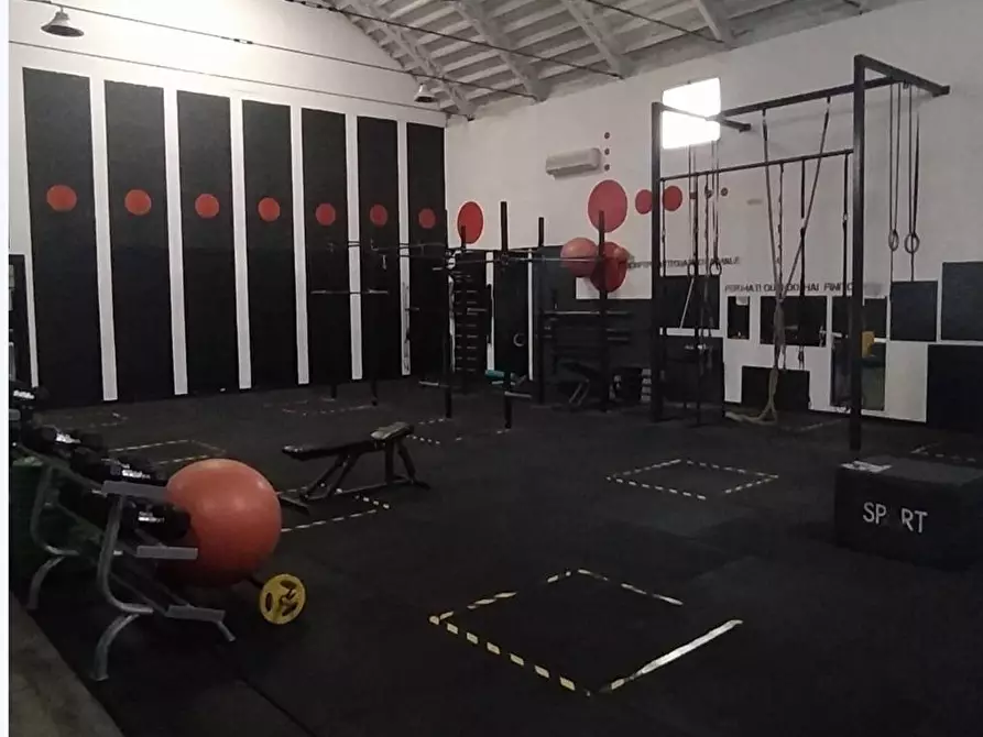 Immagine 7 di Magazzino in affitto  in dei Mille131 a Alcamo