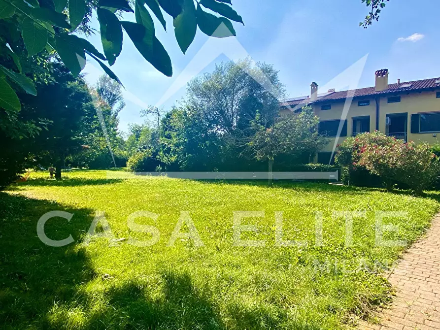 Immagine 29 di Appartamento in vendita  in cascina valdarenne a Vanzago