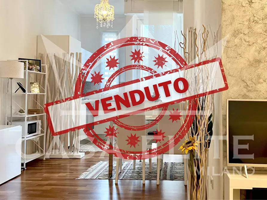 Immagine 1 di Appartamento in vendita  in Via Giuseppe Massarenti a Milano