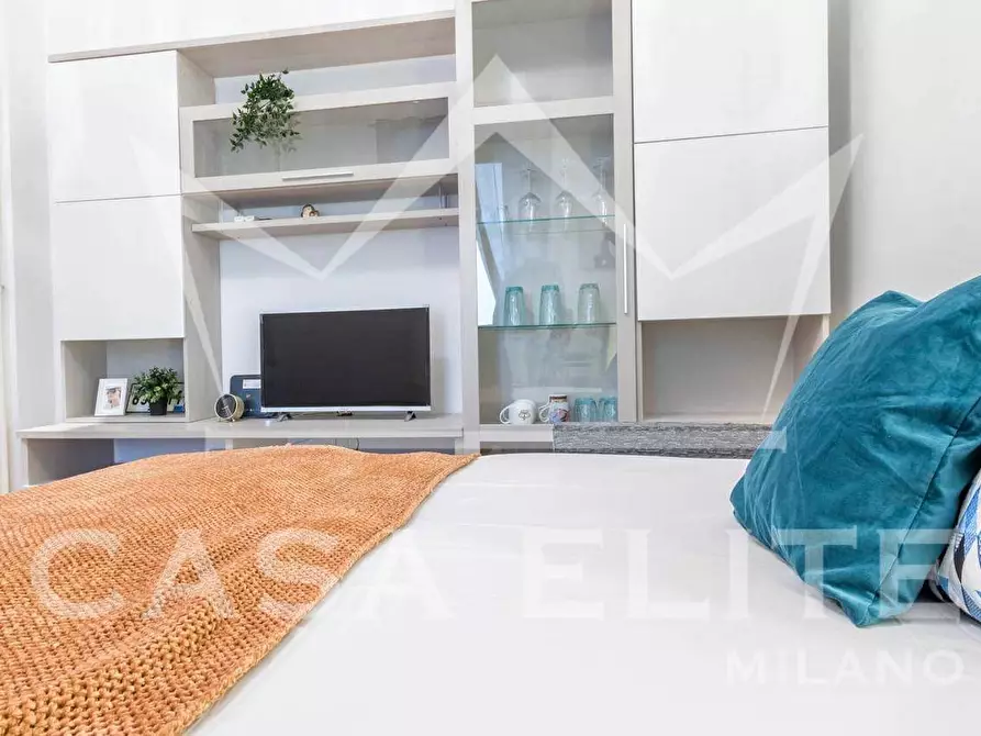 Immagine 7 di Appartamento in vendita  in Viale Abruzzi a Milano