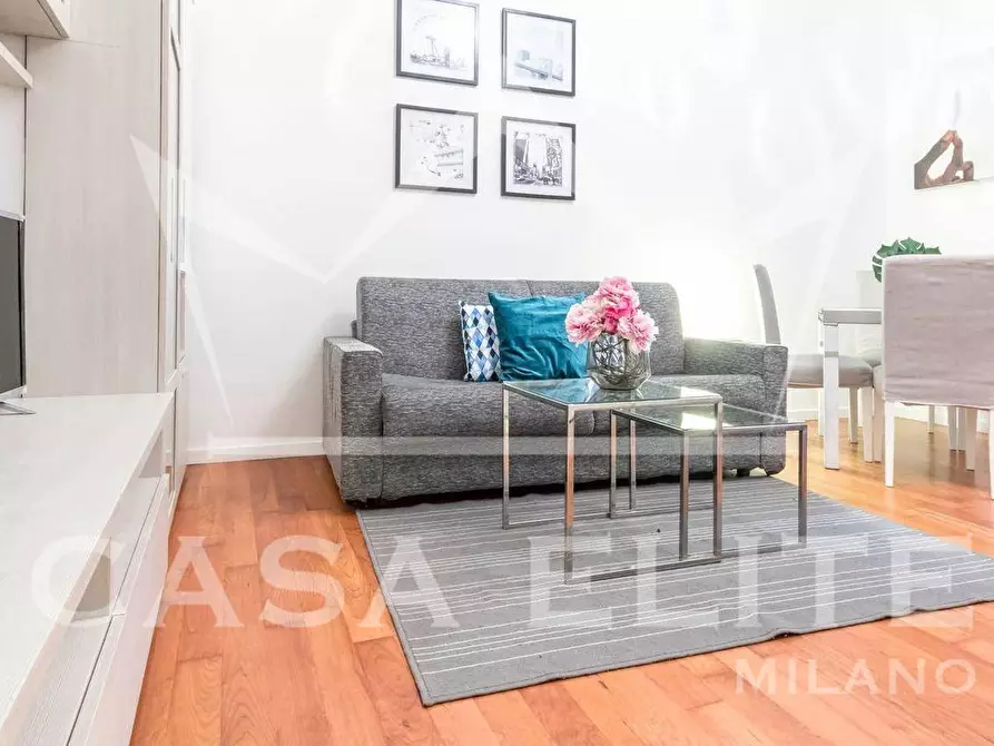 Immagine 8 di Appartamento in vendita  in Viale Abruzzi a Milano