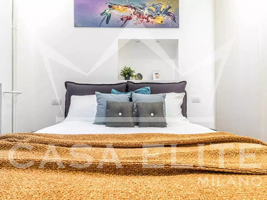 Immagine 13 di Appartamento in vendita  in Viale Abruzzi a Milano