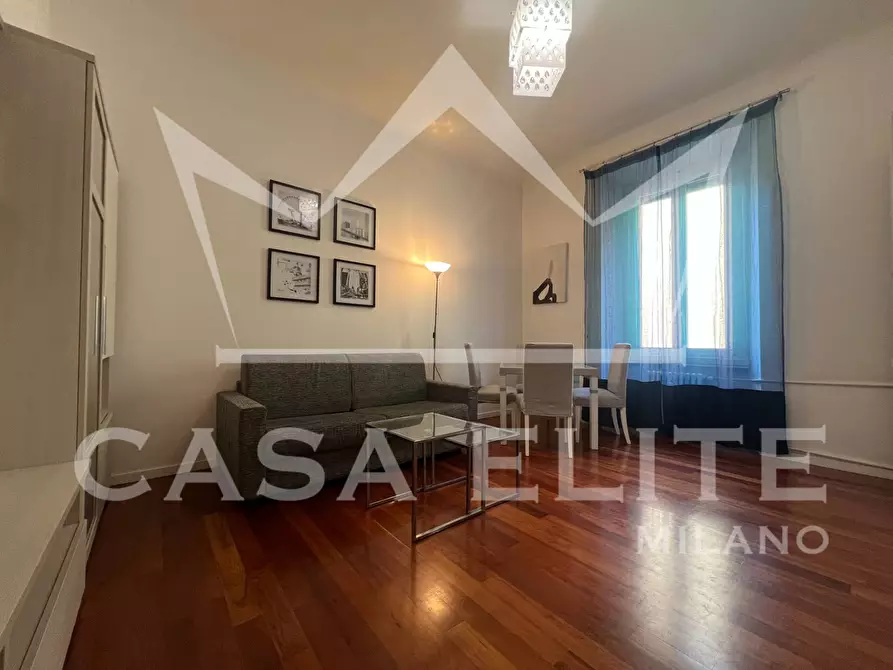 Immagine 21 di Appartamento in vendita  in Viale Abruzzi a Milano