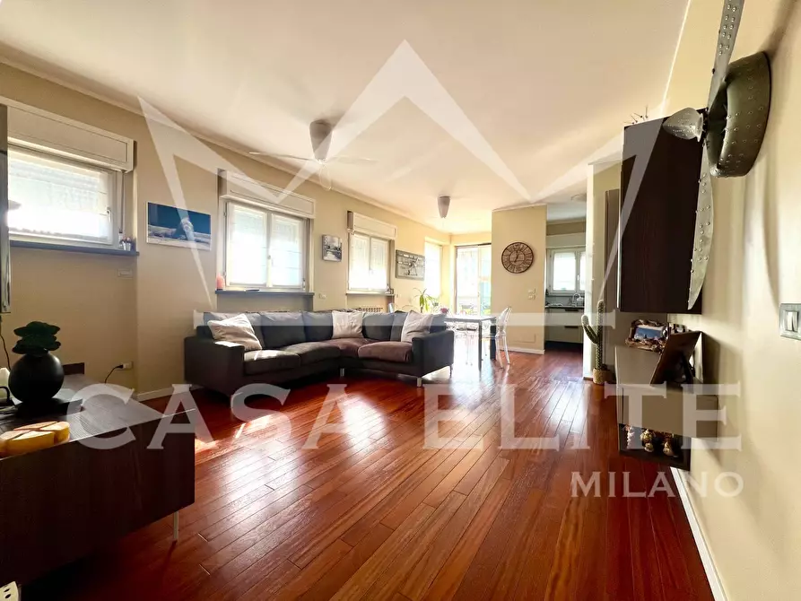 Immagine 2 di Appartamento in vendita  in Via Gabetti a Milano