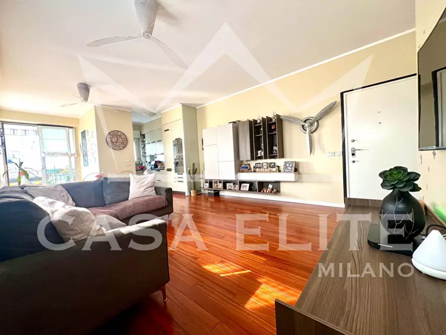 Immagine 7 di Appartamento in vendita  in Via Gabetti a Milano
