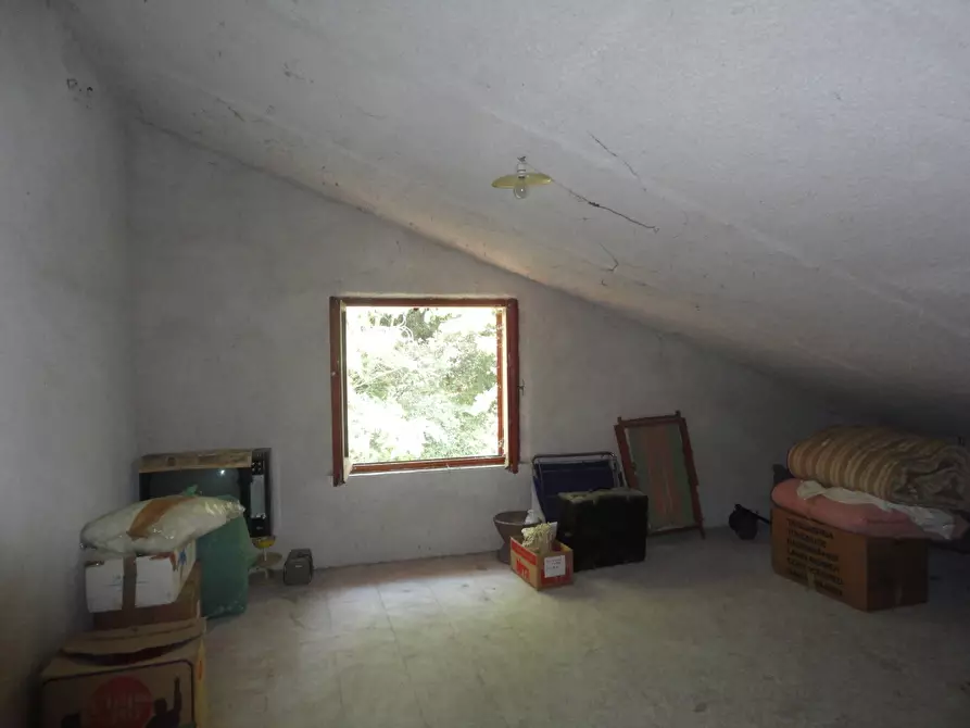 Immagine 22 di Villa in vendita  in Via Romita a Cupramontana