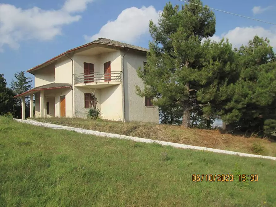 Immagine 1 di Villa in vendita  in via Torre a Cupramontana