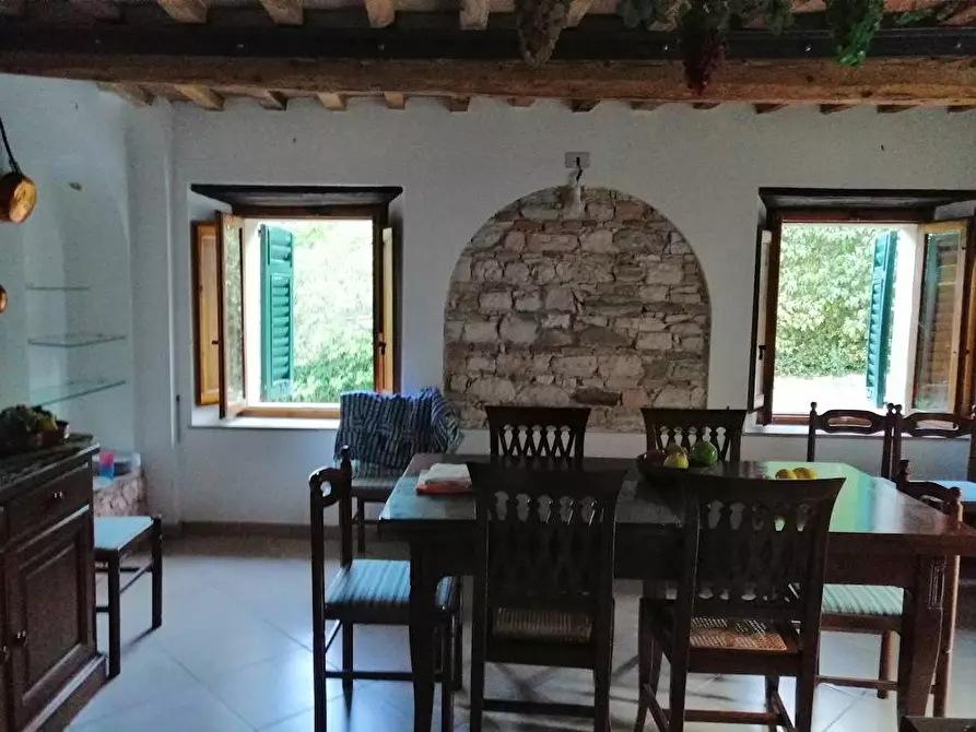 Immagine 5 di Appartamento in vendita  in piazza Balducci a Poggio San Vicino