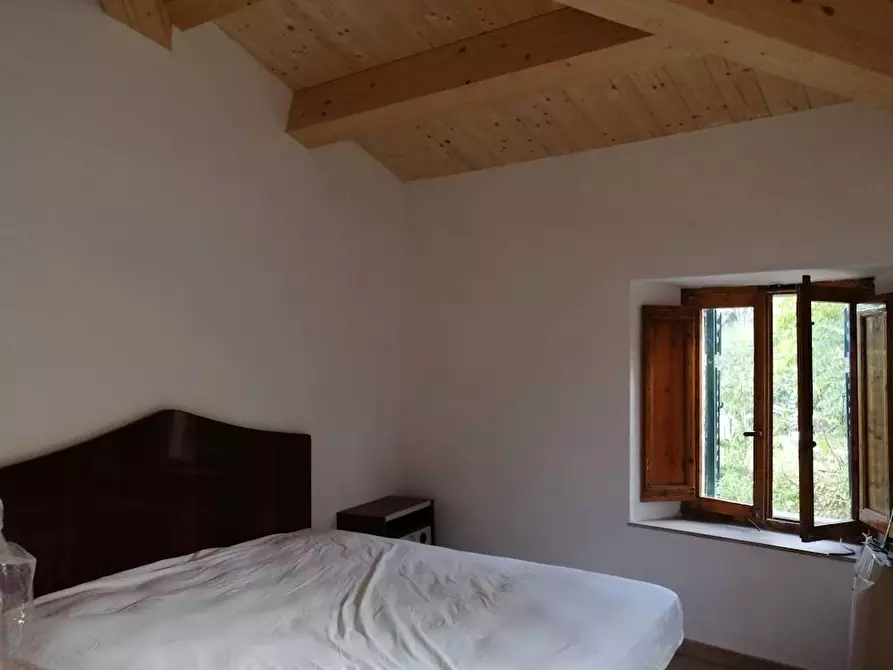 Immagine 29 di Appartamento in vendita  in piazza Balducci a Poggio San Vicino