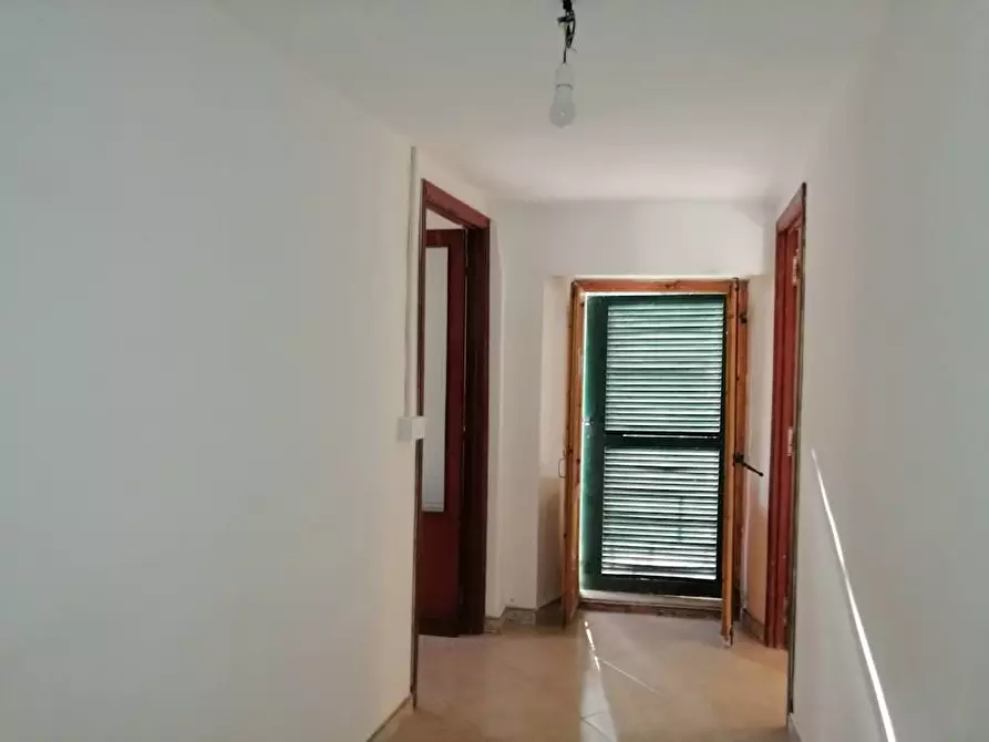 Immagine 26 di Appartamento in vendita  in piazza Balducci a Poggio San Vicino